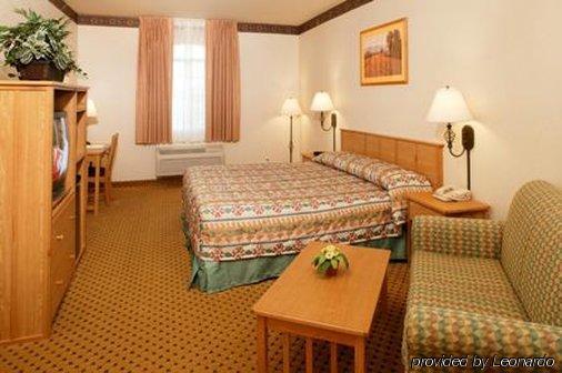 The Inn At Rolling Hills Casino & Resort Corning Pokoj fotografie